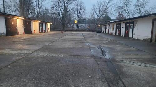 Foto - Stellplatz Pkw Anhänger Boot Wohnwagen Wohnmobile