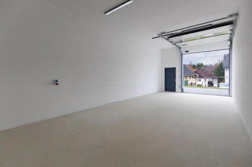 Foto - Garage, Halle, Stellplatz, für Wohnmobil Wohnwagen Boote Oldtimer