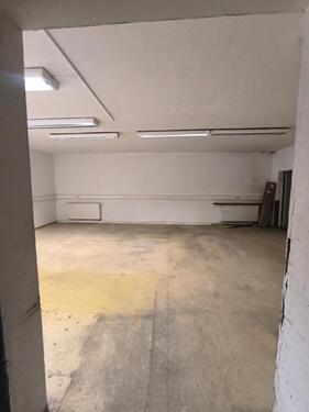 Foto - Biete Halle zu vermieten - 510,00 EUR Kaltmiete,