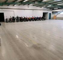 Stellplatz Garage Auto Winterquartier camper,wohnwagen,motorrad - Kirchheim unter Teck