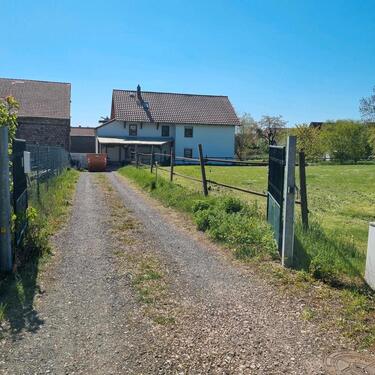 Foto - Wohnen im Grünen auf 130qm mit Garten, Pool & Carport nähe Erfurt