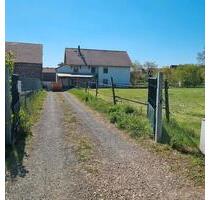 Wohnen im Grünen auf 130qm mit Garten, Pool & Carport nähe Erfurt
