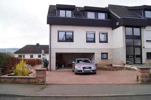 Foto - Gemütliche 3 Zi. DG-Wohnung zu vermieten.