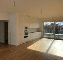 Lichtdurchflutete 3-Zimmer-Wohnung mit Rooftop-Terrasse - Berlin Pankow