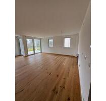 Ruhige 3-Zimmer-Wohnung mit Balkon und Garten in Plüderhausen