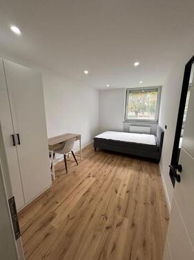 Foto - Schönes und Großes WG Zimmer in Nürnberg
