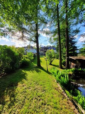 Foto - Doppelhaushälfte mit Einliegerwohnung, Teichgarten & Wintergarten