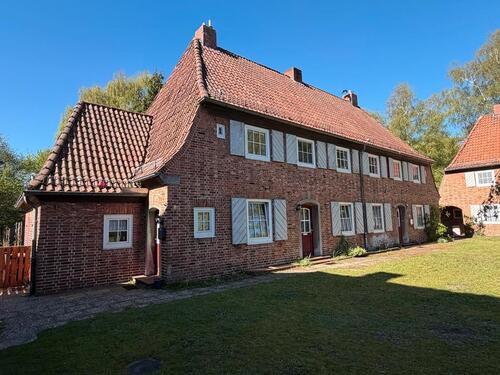 Foto - 4 Familienhaus in Reinbek - 510.000,00&nbsp;EUR Kaufpreis, ca.&nbsp; 220,00&nbsp;m&sup2;