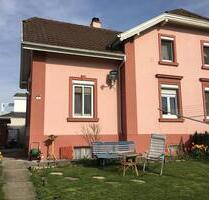 DHH Altbau mit viel Scharm und Großem Grundstück. Ohne Makler - Rheinfelden (Baden)