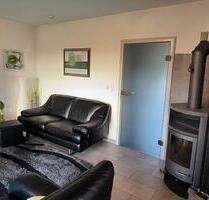 2009 sanierte Maisonette-Whg. mit Balkon, zwei Bädern, zwei Einbauküchen, Gäste-WC und Holz-Kamin! - Rödinghausen