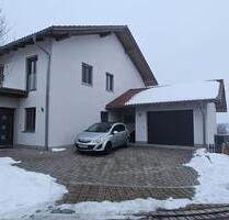 Geräumige, Neuwertige Doppelhaushälfte in Falkenfels zu vermieten