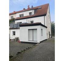 CHARMANTE DOPPELHAUSHÄLFTE - 405.000,00&nbsp;EUR Kaufpreis, ca.&nbsp; 300,00&nbsp;m&sup2; in Bergkamen (PLZ: 59192)