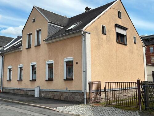 Foto - Doppelhaushälfte mit Hintergebäude und Garage in Rodewisch