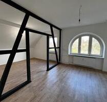 Kernsanierte Dachgeschosswohnung mit Garten – Erstbezug - Radevormwald