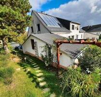 Große Doppelhaushälfte Haus mit Pelletheizung Solar Klimaanlage - Rochlitz