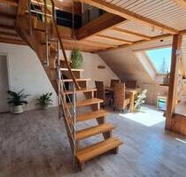 Großzügige 5,5 Zimmer Familien-Maisonette mit Garten u. Weitblick - Gäufelden