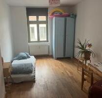 Zimmer in WG für Babysitting - 100,00&nbsp;EUR Kaltmiete, ca.&nbsp; 68,00&nbsp;m&sup2; in Berlin (PLZ: 10435) Pankow