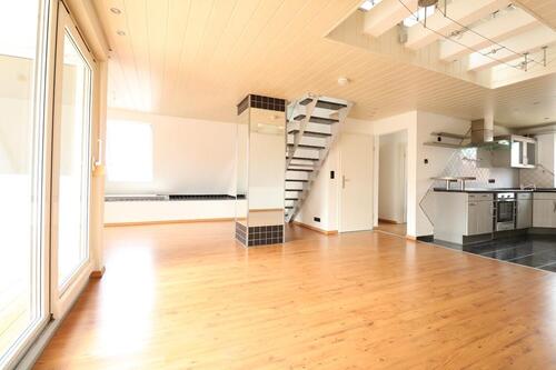 Foto - Gemütliche 3,5-Zi. Maisonette-Wohnung mit Loggia *Provisionsfrei*