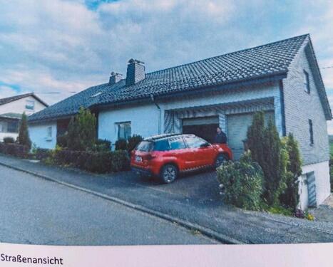 Foto - 9 Zimmer Einfamilienhaus zum Kaufen in Burbach