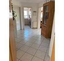 Helle 3,5-Zimmer-Wohnung mit Süd-Balkon, Garten und Stellplätzen - Hardthausen am Kocher