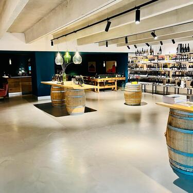 Foto - Laden mit großem Lager - 4.130,00&nbsp;EUR Kaltmiete, ca.&nbsp; 4,70&nbsp;m&sup2;