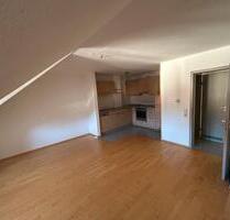 Schöne, helle und gepflegte Zweizimmerwohnung mit Burgblick - Bad Dürkheim