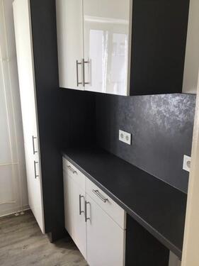 Foto - Renovierte 1-Zimmer-Single-Wohnung mit Einbauküche ab sofort frei