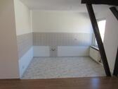 Foto - Charmante 2-Raum-Dachgeschosswohnung mit Balken & lichtdurchfluteten Räumen
