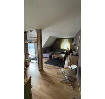 3-Zimmer-Dachgeschosswohnung in Neustadt a.d. Aisch zu vermieten - Neustadt an der Aisch