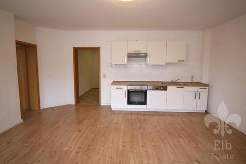 Foto - Helle und geräumige 3 Zimmer-Dachgeschosswohnung mit Einbauküche und Wanne in Stadtfeld-Ost