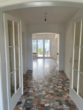 Foto - Großes Haus zu vermieten. Praxisgeeignet