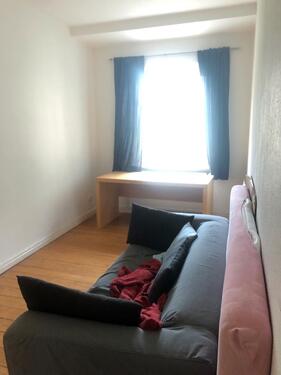 Foto - WG-Zimmer mit Balkon- 16qm - 300,00&nbsp;EUR Kaltmiete, ca.&nbsp; 56,00&nbsp;m&sup2;