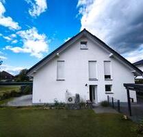 Attraktives Doppelhaus in begehrter Lage (Oesterholz) - Schlangen
