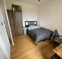 WG Zimmer in 3 Raum Wohnung - 807,00&nbsp;EUR Kaltmiete, ca.&nbsp; 70,00&nbsp;m&sup2; in Berlin (PLZ: 12557) Treptow-Köpenick