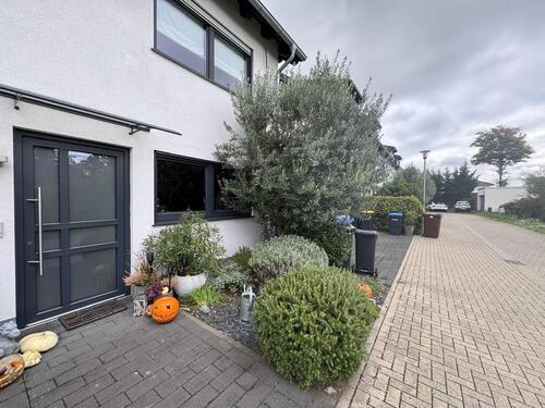 Foto - Doppelhaushälfte in Pulheim Zentrum mit Garten und elektr. Garag