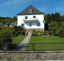 Mehrgenerationenhaus mit Charme & Potenzial – 270 m² + Garten, pr - Altena