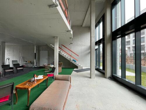 Foto - Repräsentatives Galerie-Büro im EG – Stilvoll arbeiten im Quartier am Papierbach