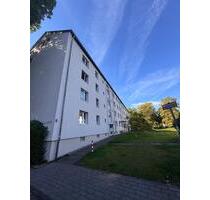 Sanierungsobjekt mit neuen Fenstern in Köln-Lindenthal-94 qm