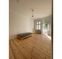 Bezugsfreier Berliner Altbau mit Balkon provisionsfrei
