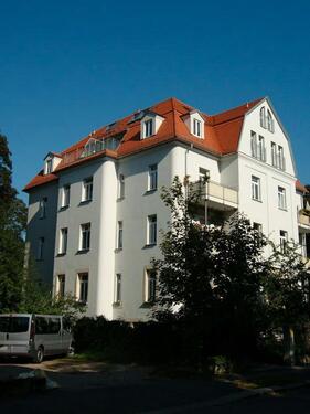 Foto - 2 RWE mit Balkon (37715) - 550,00&nbsp;EUR Kaltmiete, ca.&nbsp; 70,00&nbsp;m&sup2;