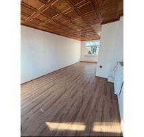 122 m?, 5 Zimmer - frisch renoviert, mit Garten & Garage- in Hoya