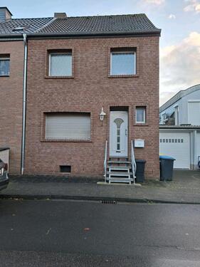 Foto - Haus in zentraler Lage von Kerpen, ohne Garten und Garage