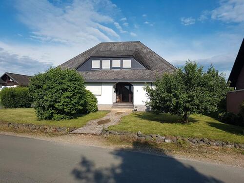 Foto - Großzügiges Haus mit Loggia und Patio - Vöhl-Marienhagen PROVISIO