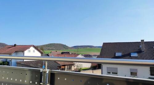 Foto - 3,5 Zimmer in Oberderdingen, EBK, Balkon, nur 1 Stufe zur Haustür