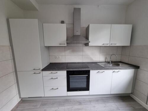 Foto - Kernsanierte 81 m2 - 3 ZKB-Wohnung inkl. EBK und Gartenzugang