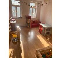 4,5 Raum Wohnung in Kahla - 600,00&nbsp;EUR Kaltmiete, ca.&nbsp; 110,00&nbsp;m&sup2; in Kahla (PLZ: 07768)