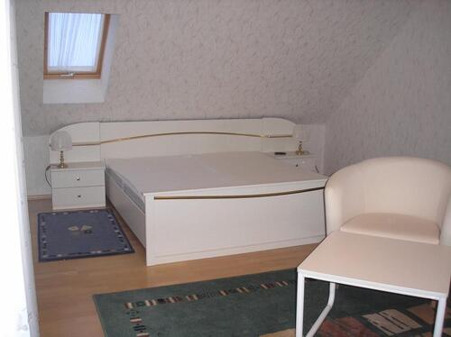 Foto - 8 Zimmer Mehrfamilienhaus, Wohnhaus in Sulzdorf an der Lederhecke