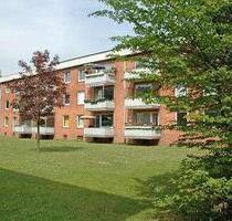 Helle und ruhige 2-Zimmer-Wohnung mit Balkon, Vollbad, Einbauküche und Kellerabteil - Ammersbek