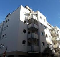 Gepflegte 1-Zimmer-Wohnung mit EBK, Balkon, Keller - Offenbach am Main