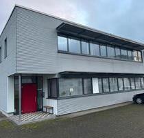 Bürotrakt Behandlungsräume mit separatem Eingang im Industriegebiet – Kreuztal-Kredenbach